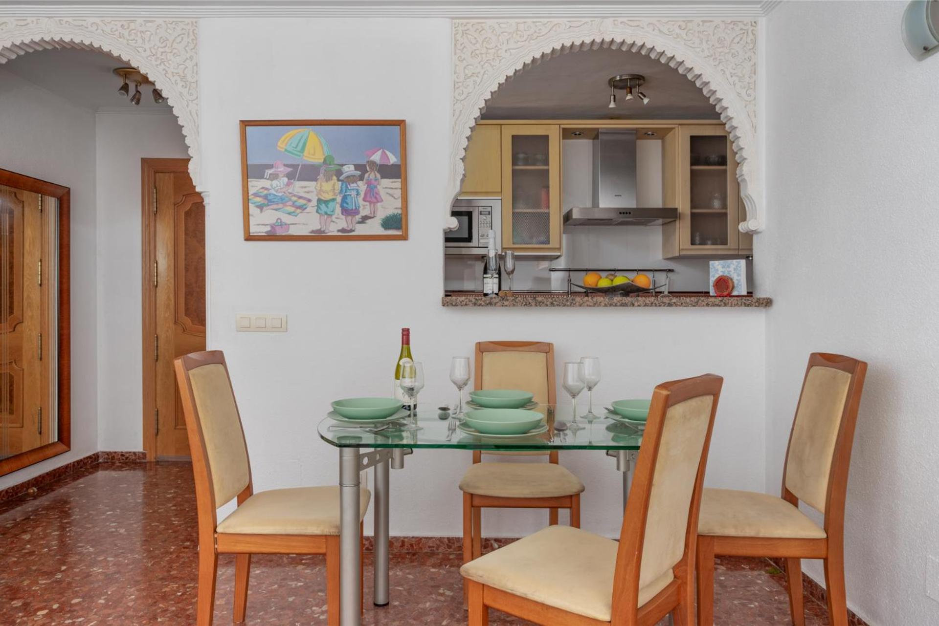 Beachfront, Two Bed- & Bathrooms, Private Parking Fuengirola Esterno foto